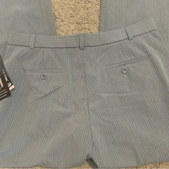 NWT Briggs New York Petite Pinstripe Pants 10P - Picture 10 of 10
